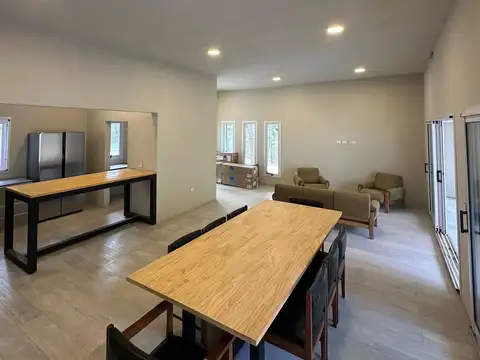 Casa en Venta en Villarobles, USD 225.000