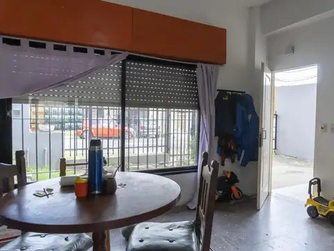 Depto Tipo Casa en Venta de 6 ambientes
