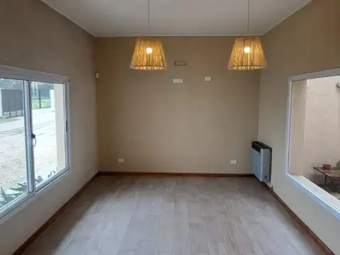 Depto Tipo Casa en Alquiler de 3 dormitorios