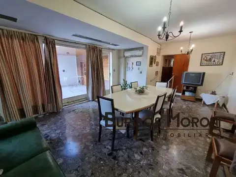 VENTA CHALET DE 6 AMBIENTES EN 3 PLANTAS GARAGE 2 AUTOS,  RAMOS MEJIA ESC/OFERTA