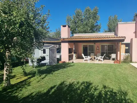 Casa 4 ambientes venta barrio cerrado pilar piscina