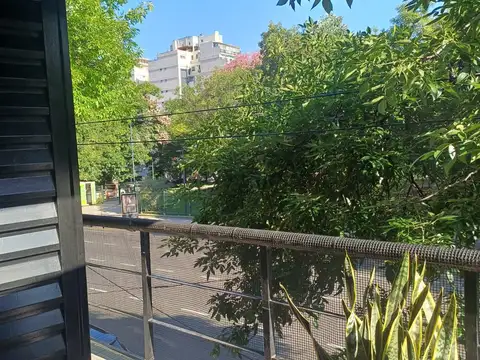 Avenida San Juan 700, Piso 1