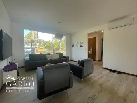 Casa en Alquiler Temporal con 4 cocheras