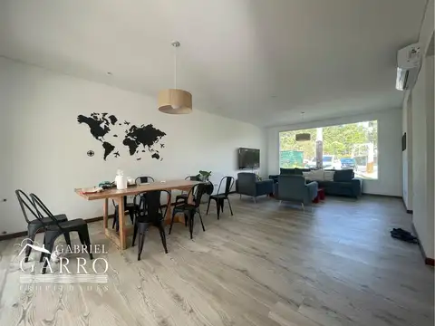 Casa en Alquiler Temporal con 4 cocheras