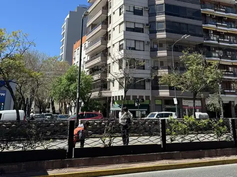 Departamento en venta con terraza propia, quincho y parrilla | 4 ambientes   dependencia | Núñez | J