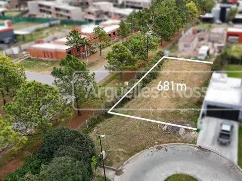 Lote Cantegril Funes