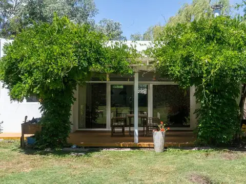 Casa en Alquiler en Los Ceibos, USD 1.800