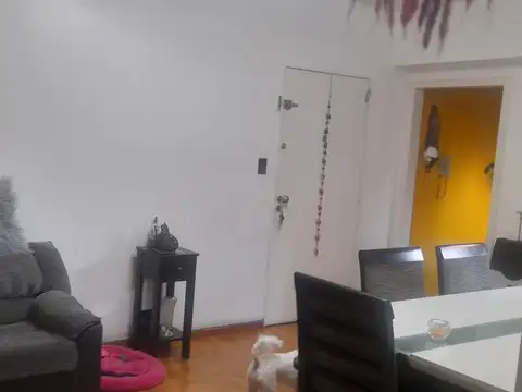 Departamento en Venta en Parque Chacabuco, USD 110.000