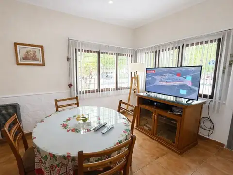 Casa en Venta en Coronel Dorrego, USD 140.000