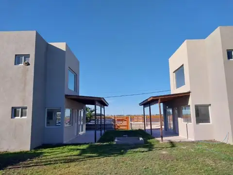 Av. Del Lago