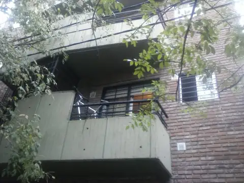 VENTA DEPTO. 1 DORMIT. LAVALLE 780