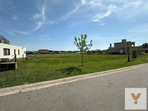 Terreno en venta - 803mts2 - Santa Inés, Luján