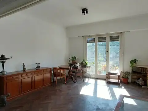 Alvarez Thomas 1232 , Piso 1