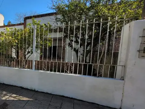 Casa 3 ambientes Berazategui