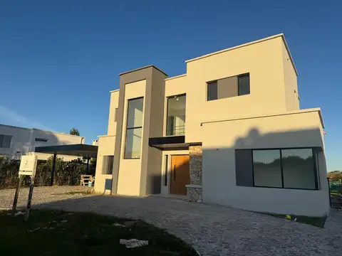 Casa en Venta 5 ambientes