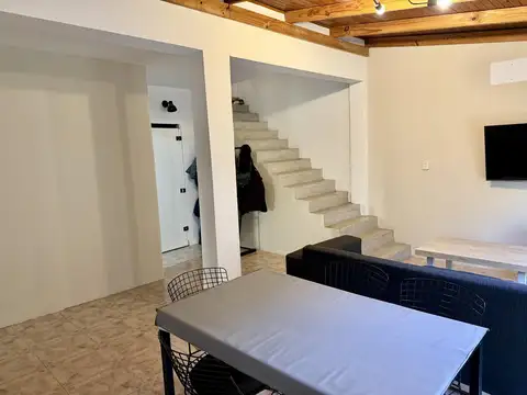 Depto Tipo Casa 6 ambientes con 3 baños