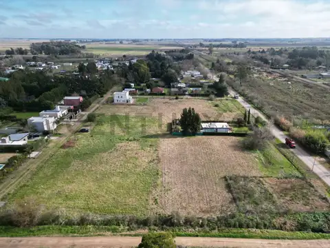 Terrenos en Venta - 30 E/ 698 Y 699