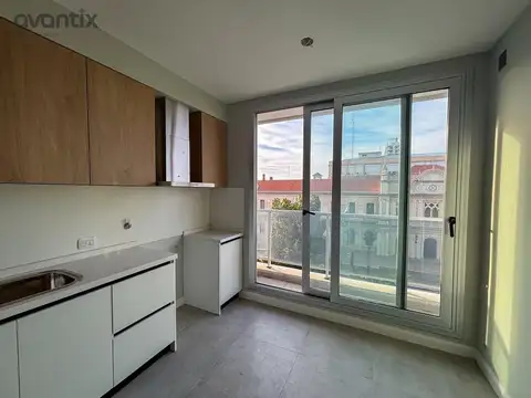 Departamento 5 ambientes con 3 baños
