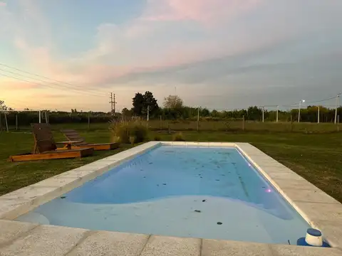 Casa en Alquiler con 5 cocheras