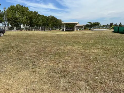 Terreno en Venta en Pilar del Este - Santa Lucia, USD 43.000