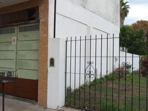 Casa en Venta en Castelar Sur, USD 120.000