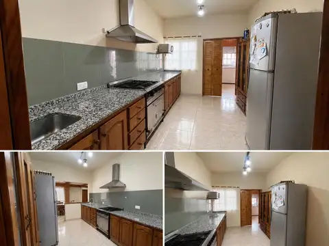 Venta Casa 3 ambientes en Platanos con Jardin Garage y Fondo libre