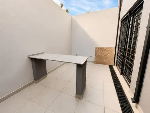 Galpon en Alquiler en Lomas de Zamora, $ 2.500.000