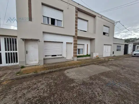 Excelente Hogar en Navarro Puentes al 1000, Barrio Acevedo, Pergamino, Bs. As.