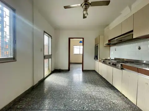Depto Tipo Casa en Alquiler de Monoambiente