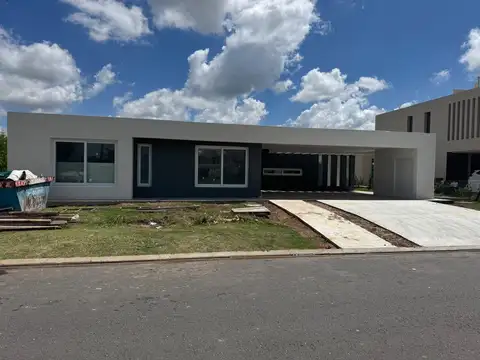 Casa en Venta en Vida, USD 480.000