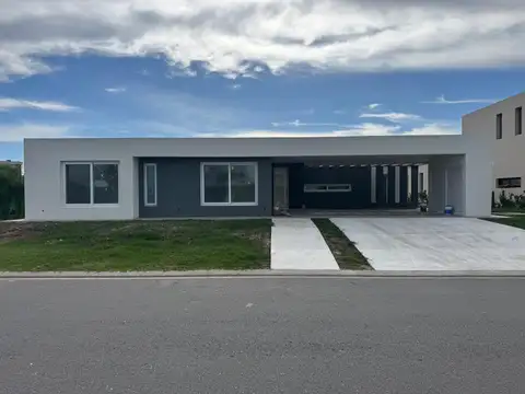 Casa en Vida Barrio Cerrado