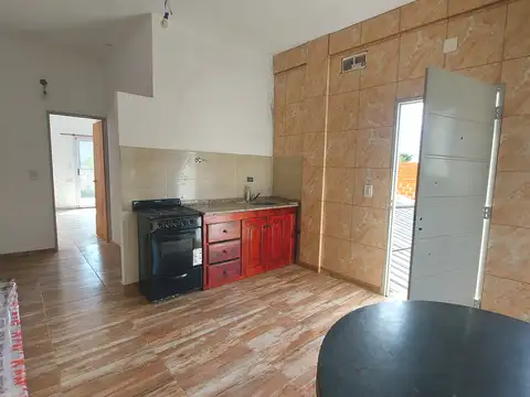 Departamento tipo casa en alquiler en Moron