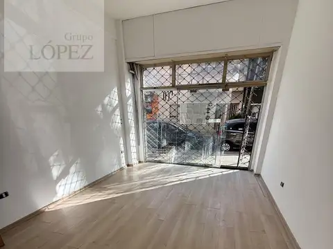 Venta Local Comercial en Florida con Frente a la Calle
