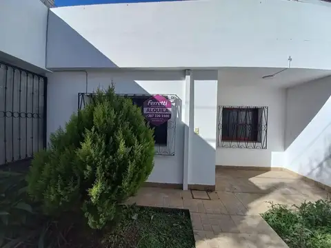 ALQUILER CASA 3 DORMITORIOS EN B° TRES CERRITOS - LOS GUAYACANES AL 100
