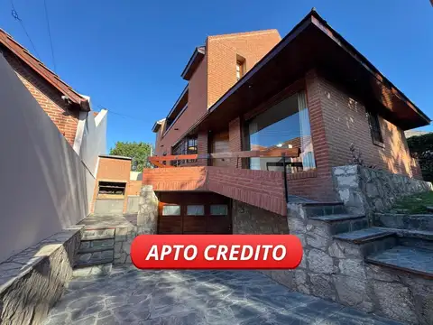Chalet 4 amb, con patio y garage en Los Troncos
