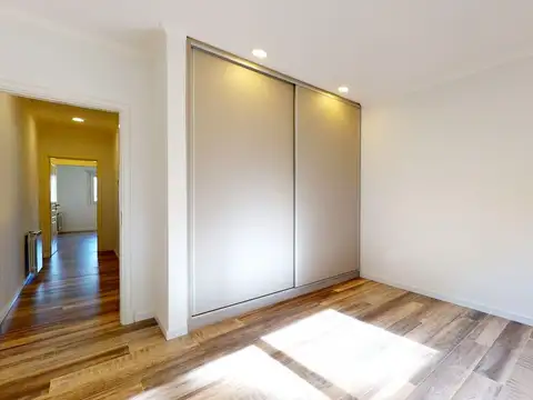 CASA EN VENTA MIRALAGOS VISTA AL GOLF