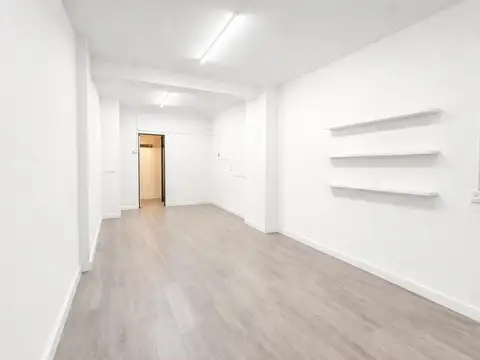 SE VENDE LOCAL EN OPORTUNIDAD CON POTENCIAL COMERCIAL