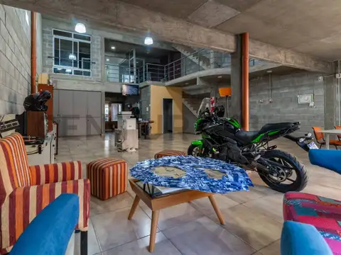 Intendente Ballester 3900, Piso 0