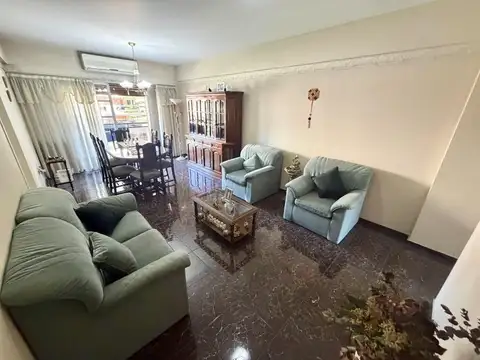 Martín Irigoyen 500, Piso 2