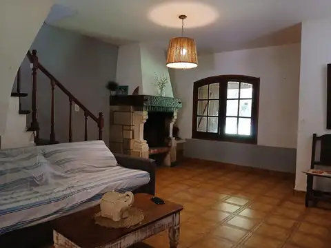 Venta de Casa Quinta en Barrio El Remanso  Exaltación de la Cruz.