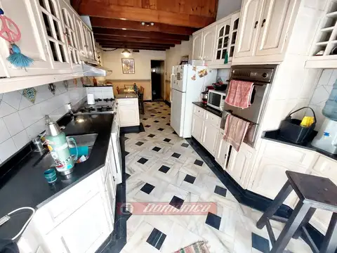 Casa en Venta en Castelar, USD 255.000