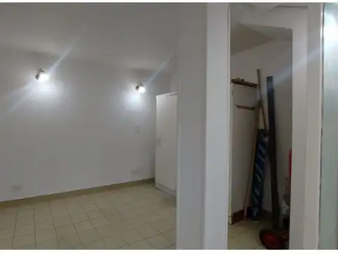 Oficina 2 ambientes con 1 baño