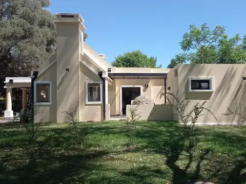 Casa en Alquiler en Pueblo Esther, $ 980.000