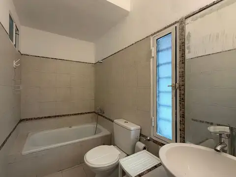 Depto Tipo Casa en Venta con 1 cocheras