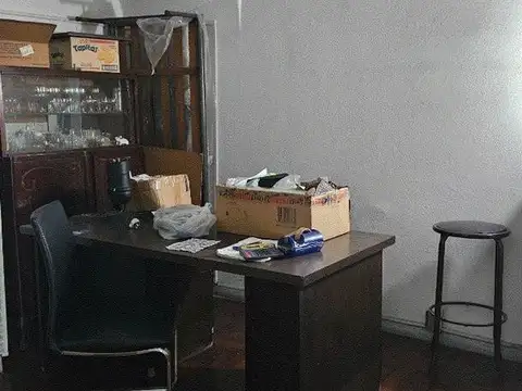 Depto Tipo Casa en Venta 60 años