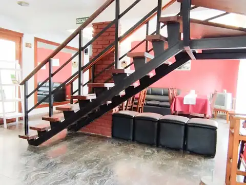 Venta Hotel , 30 hab, 70pax, 2 lotes 1095m2, 645m2 cub Muy b