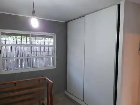 Alquiler PH Nro. 2 dos ambientes galería y parilla