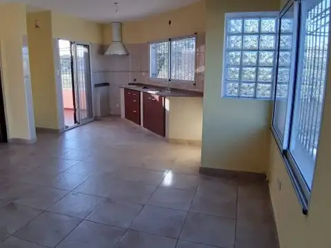 Depto Tipo Casa en Venta de 2 dormitorios