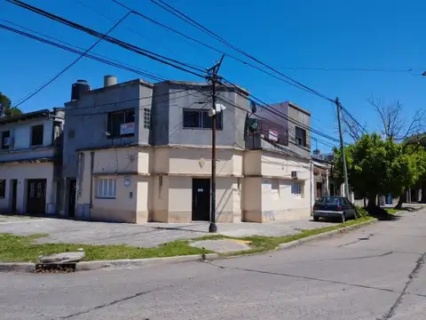 Planta Alta en PH - Bermúdez esquina Esteban de Luca