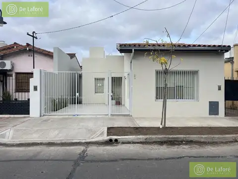 Casa 3 ambientes con 2 baños